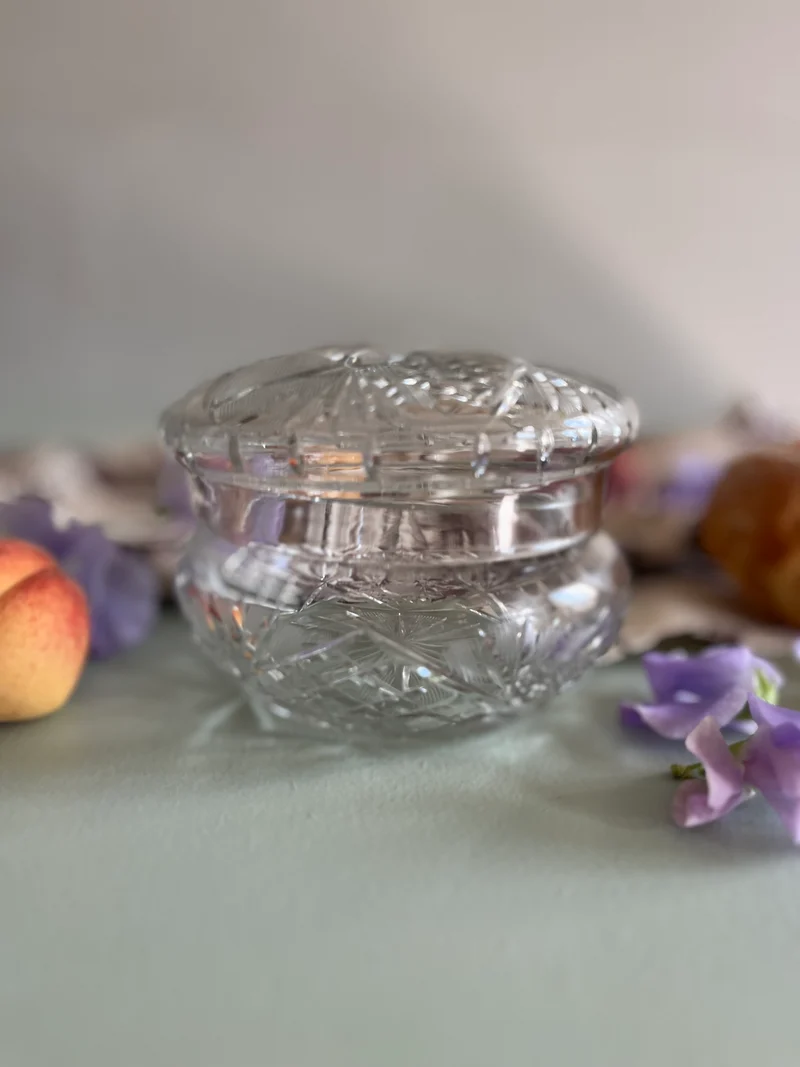 Boîte en cristal ciselé