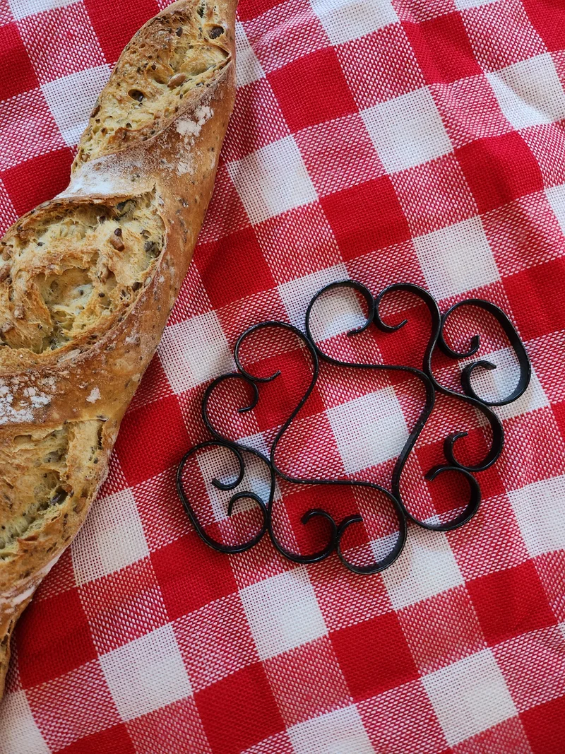 Dessous de plat en métal