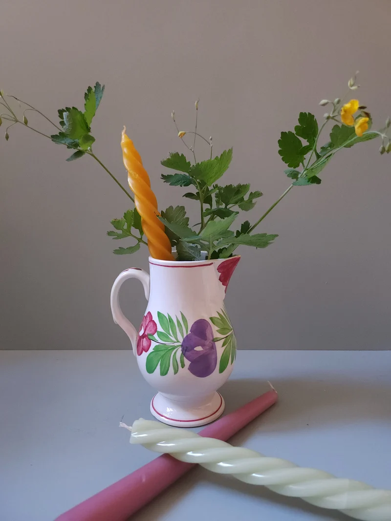 Cruche en faïence de Sarreguemines Digoin motif floral