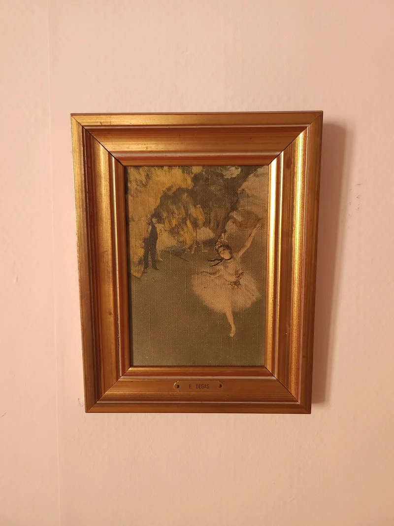 Cadre doré avec reproduction de « L’Étoile » Degas