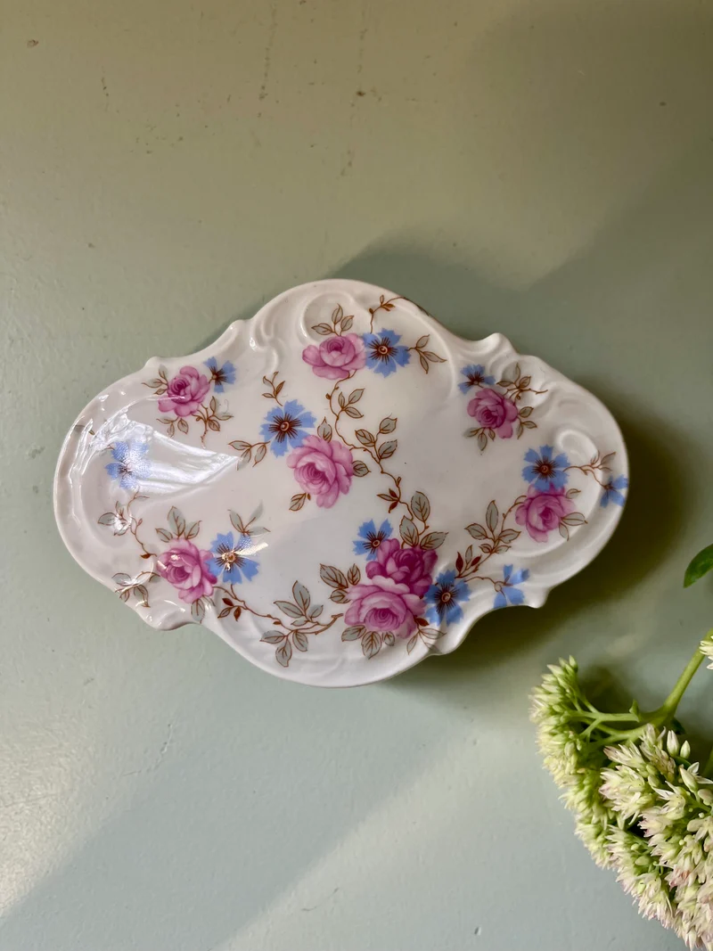 Boîte à bijoux en porcelaine