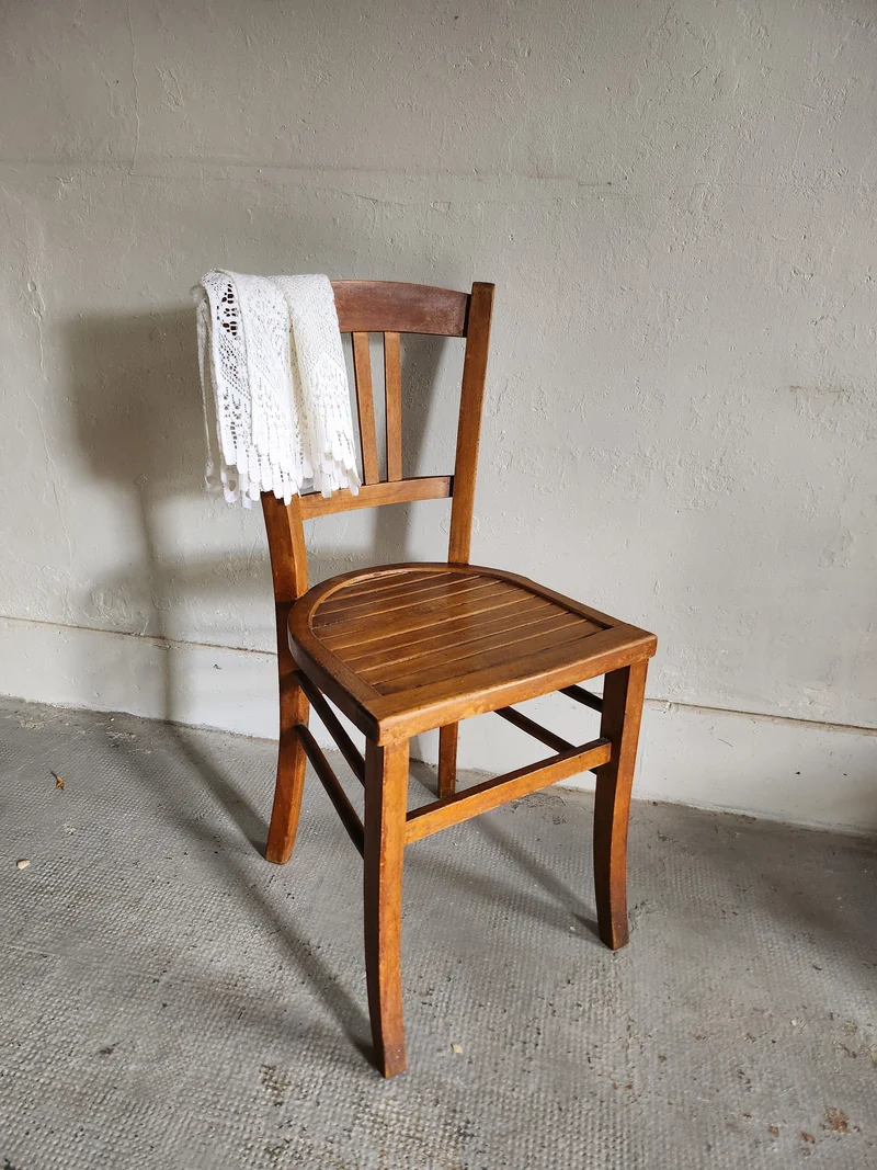 Chaise en bois