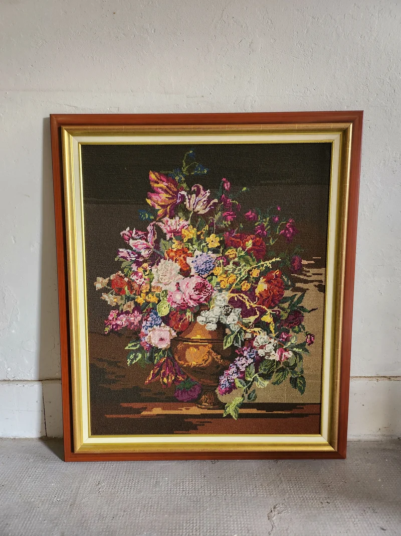 Tableau en bois avec ornement en point de croix