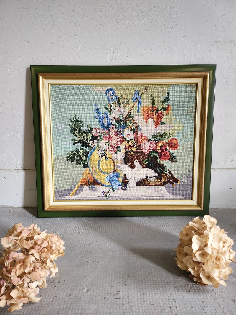 Tableau en bois avec ornement en point de croix