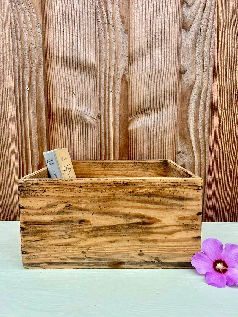 Caisse en bois vintage