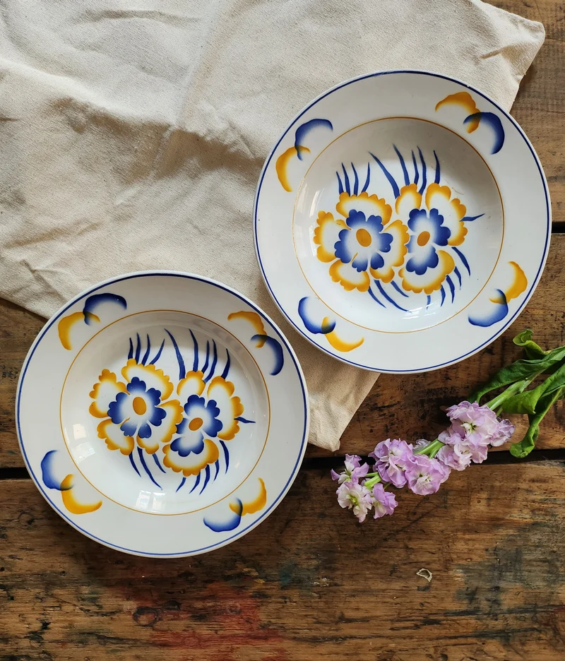 Assiettes en céramique Sarreguemines à motif floral - modèle Verviers
