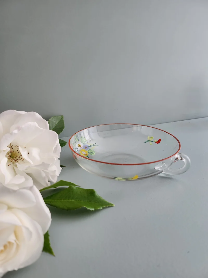 Tasse en verre imprimé floral