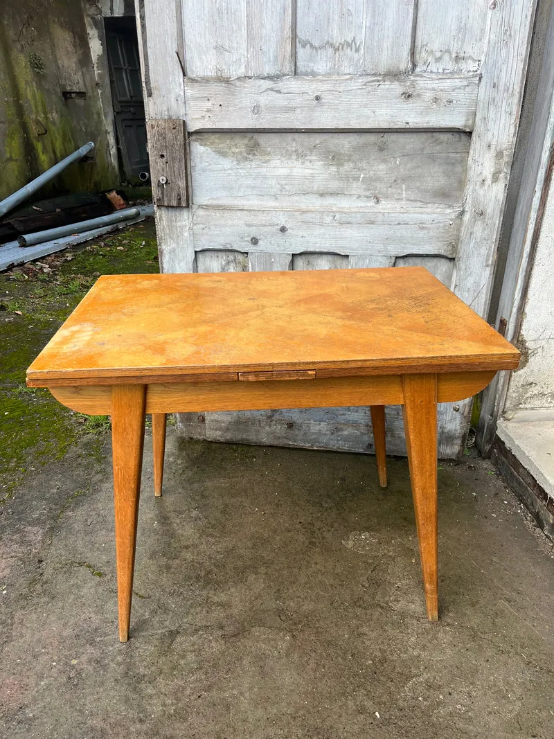 Table pieds compas avec allonges