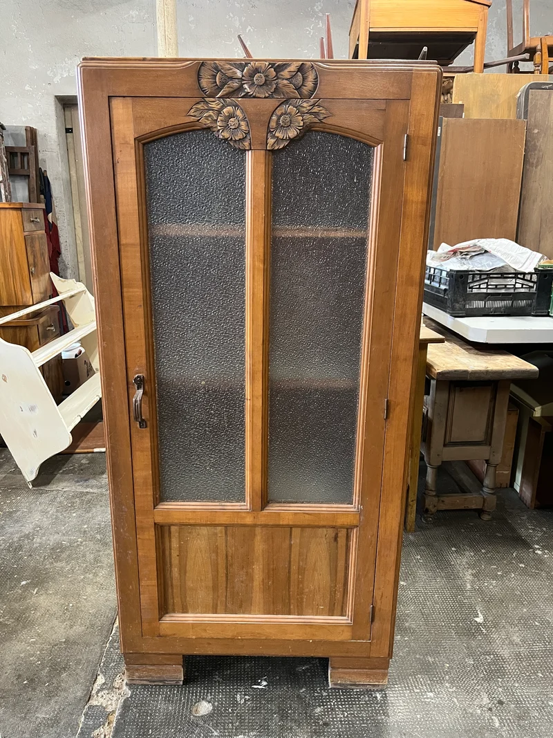 Armoire une porte vitrée art déco