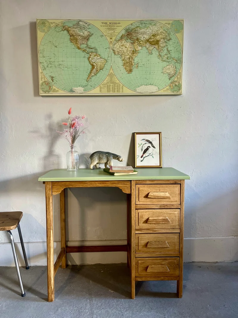 Bureau enfant ancien