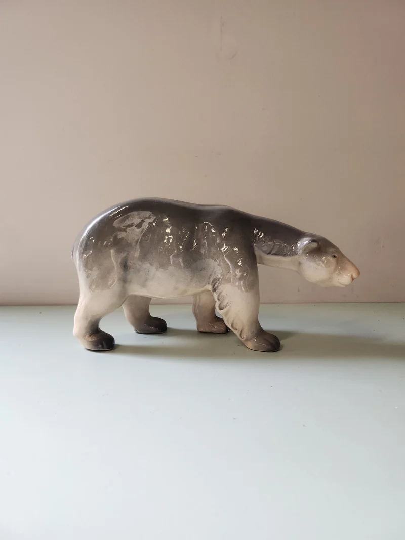 Ours en céramique décoratif