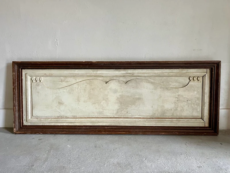 Panneau sculpté ancien patiné