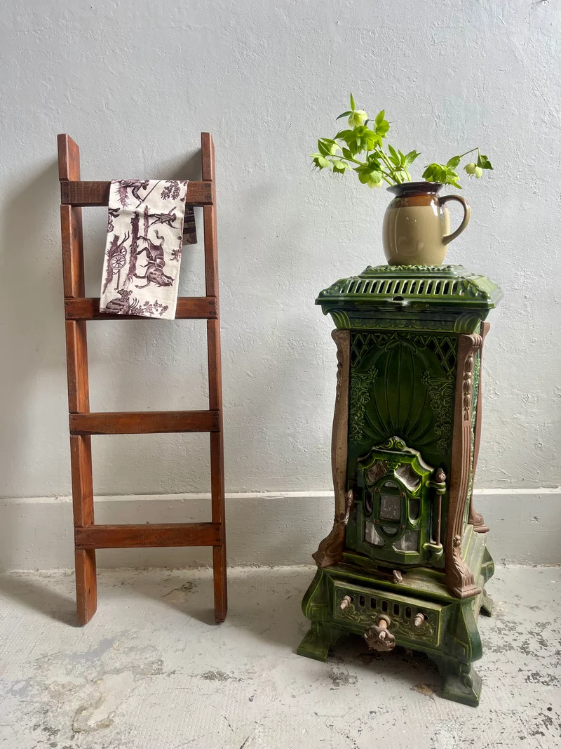 Petite échelle en bois