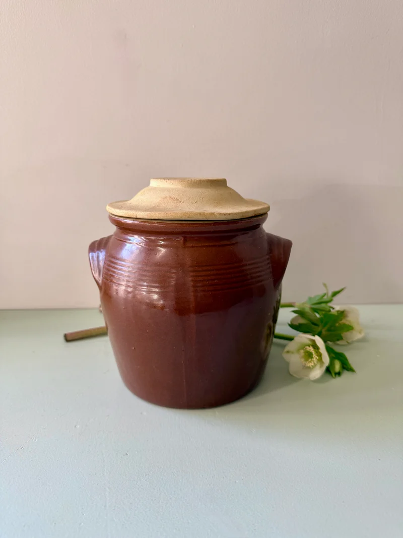 Pot à graisse en grès émaillé avec couvercle