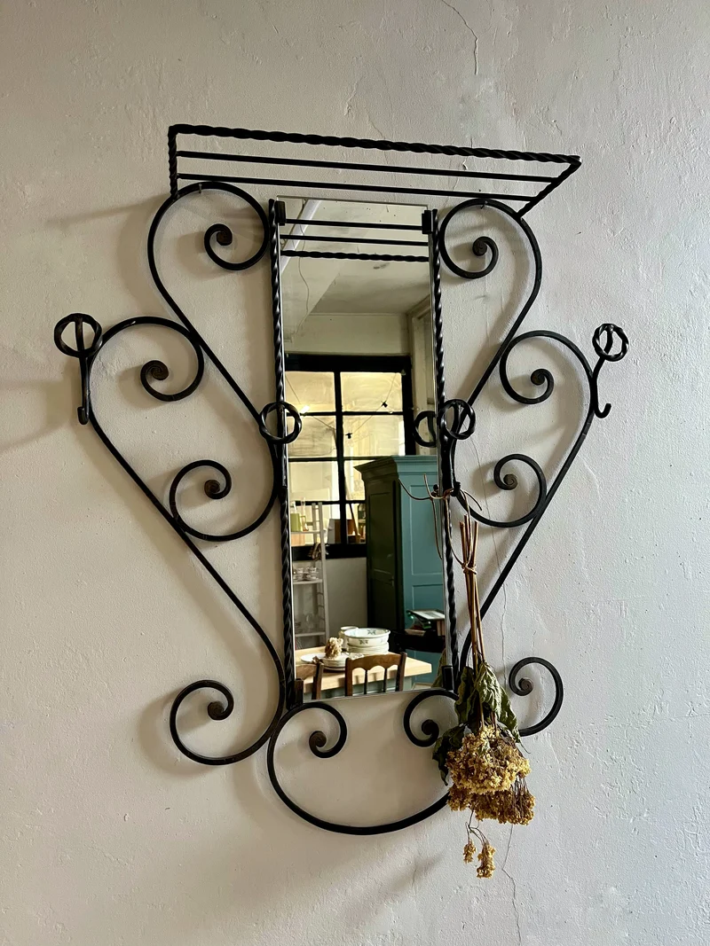 Miroir vestiaire en fer forgé vintage