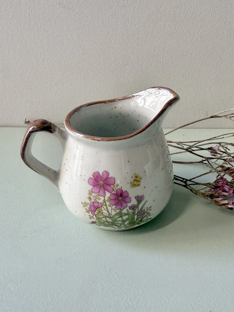 Pot à lait décor floral