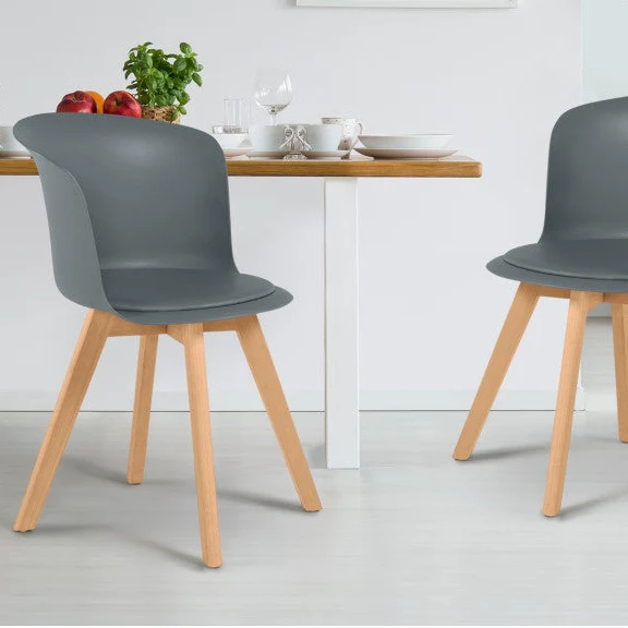 Lot de 2 chaises scandinaves Lara gris foncé avec coussin rembourré