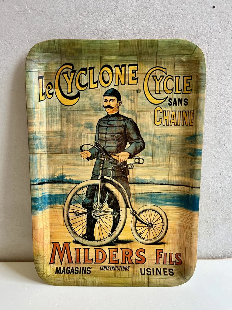 Grand Plateau "Le Cyclone"