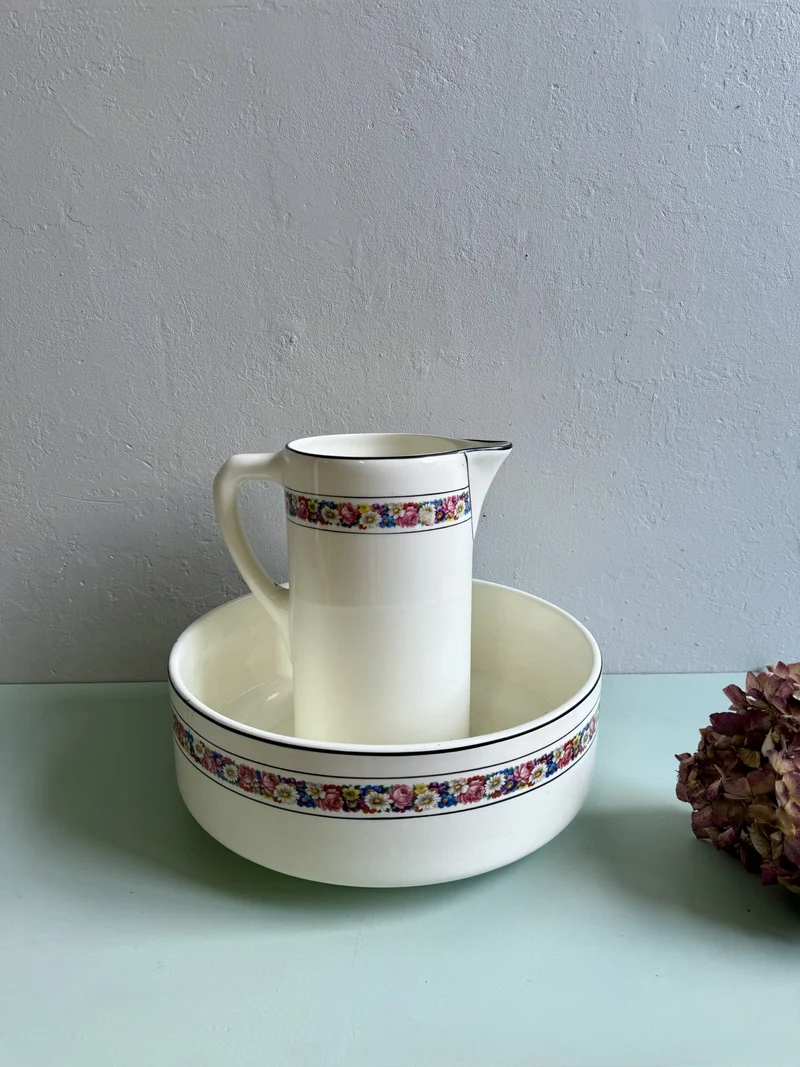 Vasque et broc de toilette