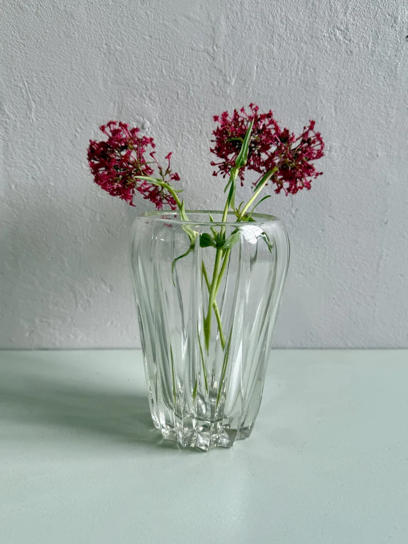 Vase en verre ciselé 4