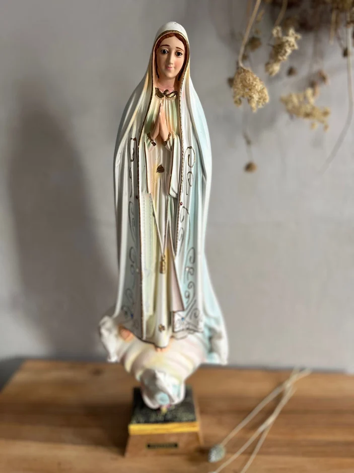 Statuette vintage Notre Dame