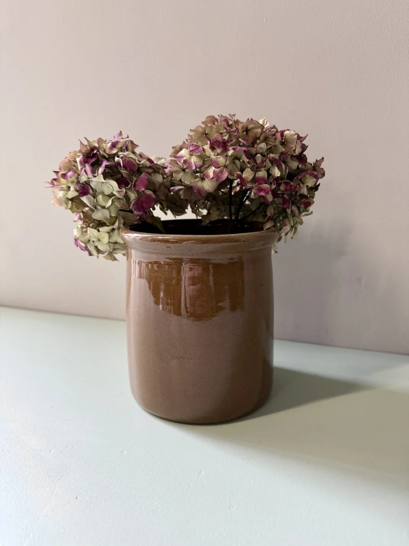 Pot émaillé marron