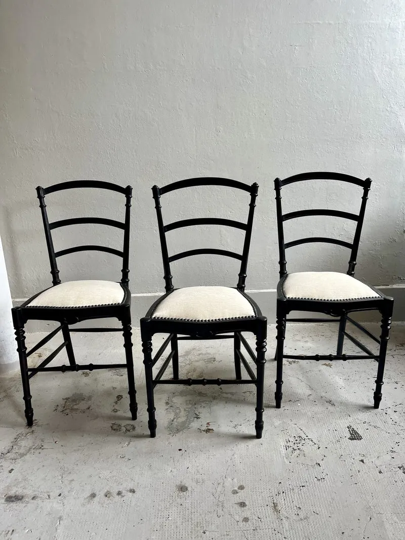 Chaises Napoléon III retapissées