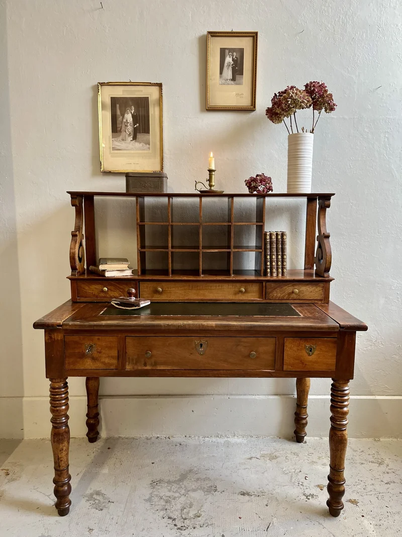 Bureau ancien