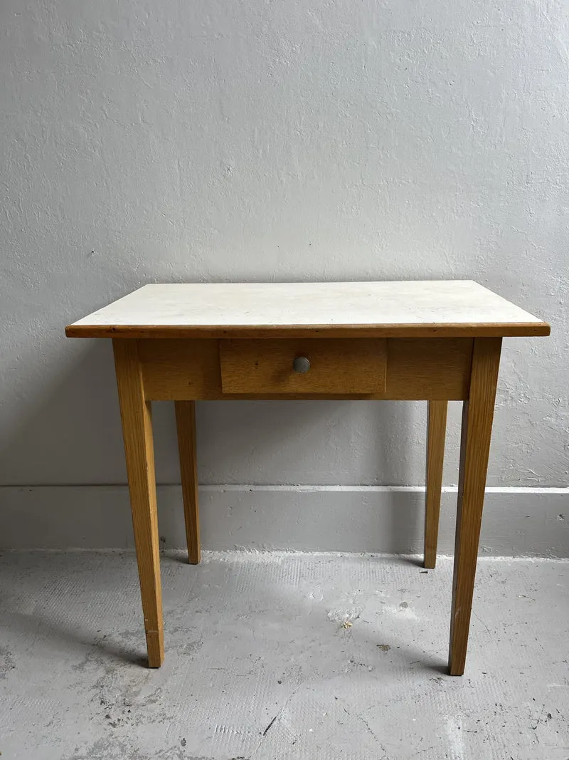 Table d’appoint