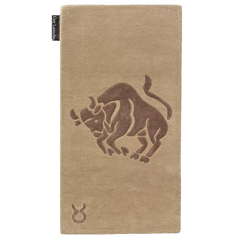 Tapis Beige Signe Taureau 70x130 cm – Guy Laroche