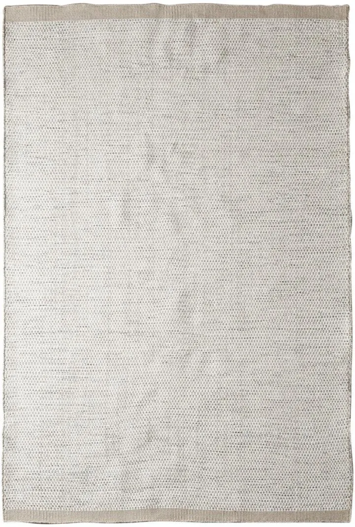 Tapis en plastique recyclé gris uni kilim MOMRE