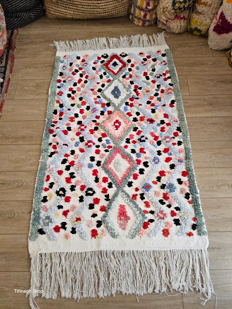 Tapis berbère - Boucherouite Nouveau 1.47m x 0.92m Design Azilal
