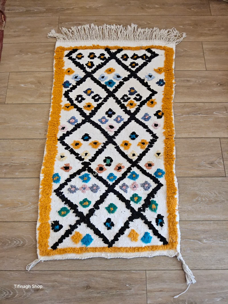 Tapis berbère - Boucherouite Nouveau 1.04m x 0.57m Design Azilal