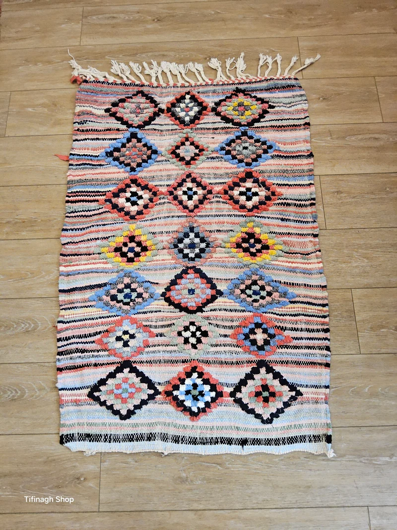Tapis berbère - Boucherouite Nouveau 1.14m x 0.75m Design Azilal