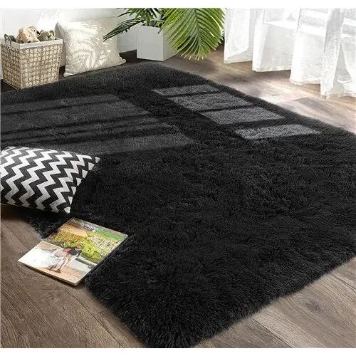 Tapis de salon noir