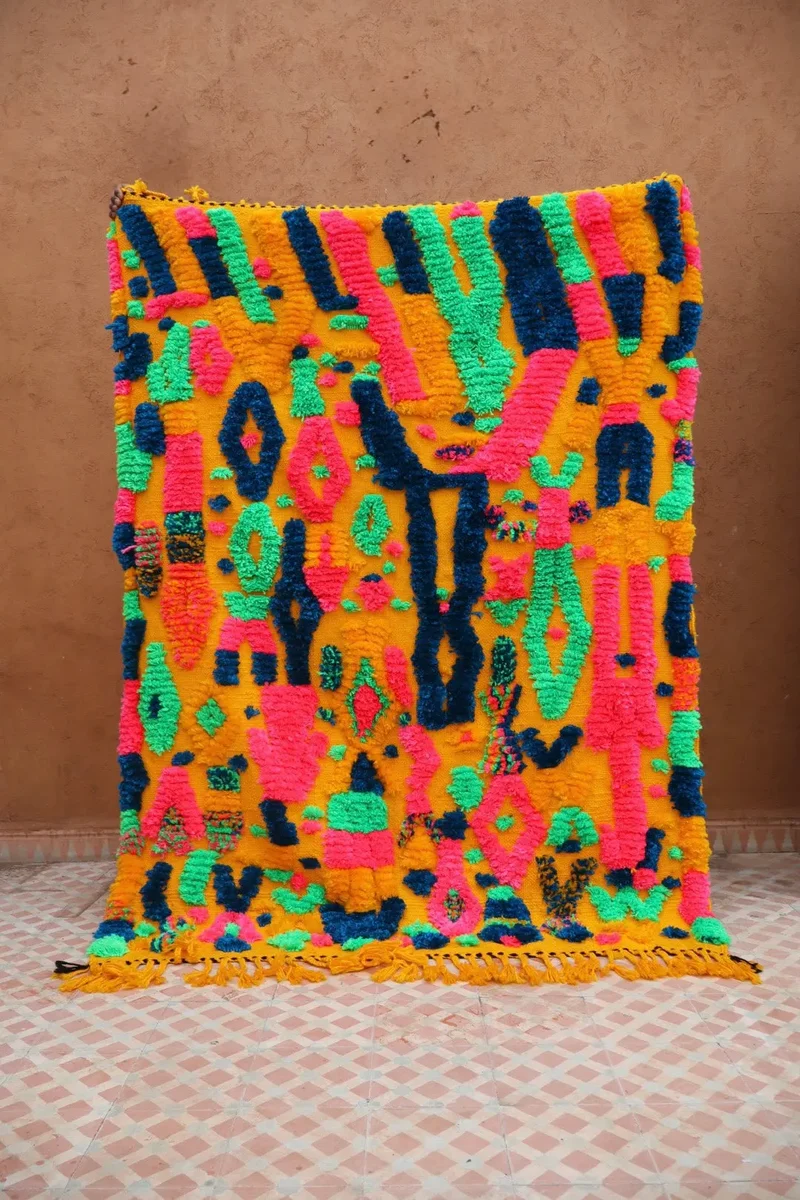 Tapis Berbère Coloré Jaune Moutarde Motifs Fluos- 190 x 142 cm
