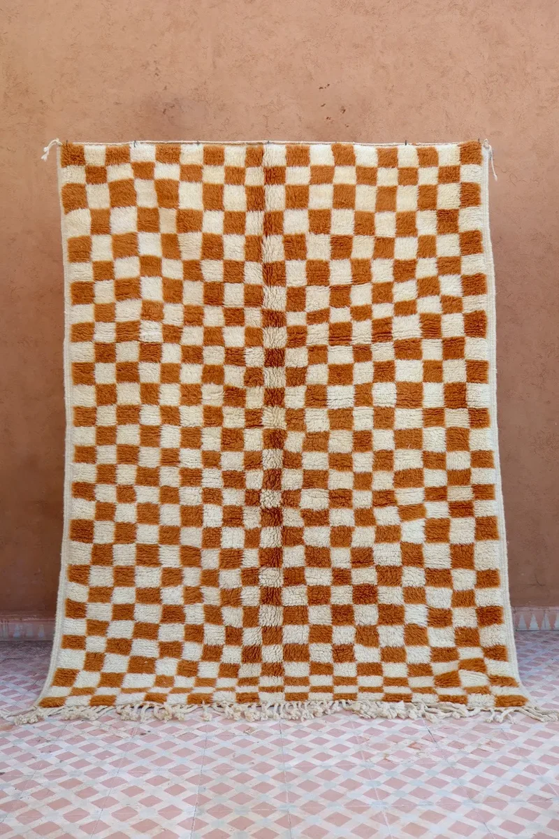 Tapis Berbère à Damiers Inversés Marrons Azilal - 206 x 154 cm
