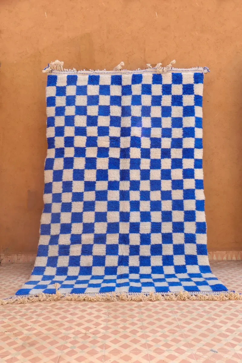 Tapis Berbère à Damiers Bleu Klein Béni Ouarain