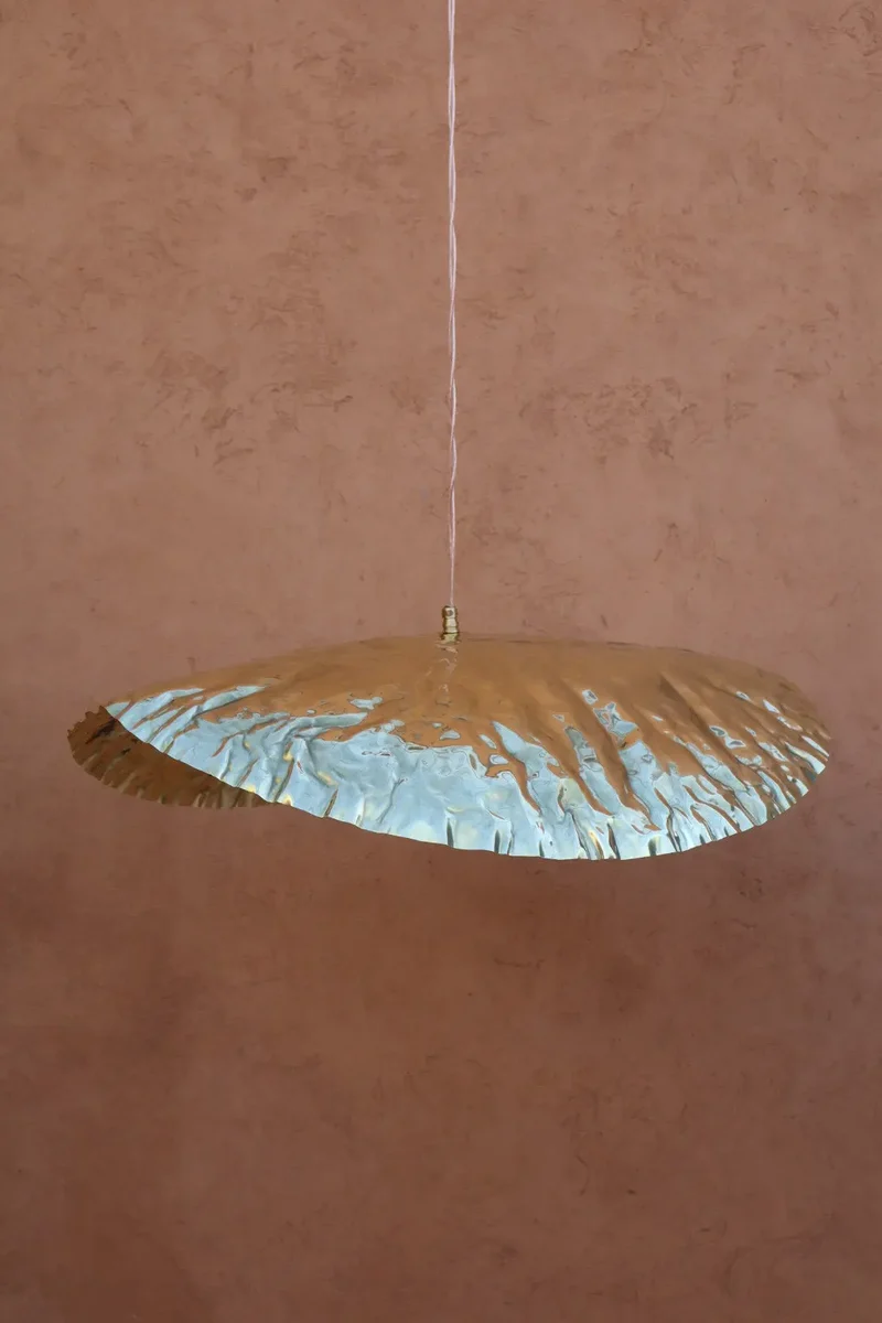 Suspension en Laiton Doré Martelé Feuille SIL - Craquelée