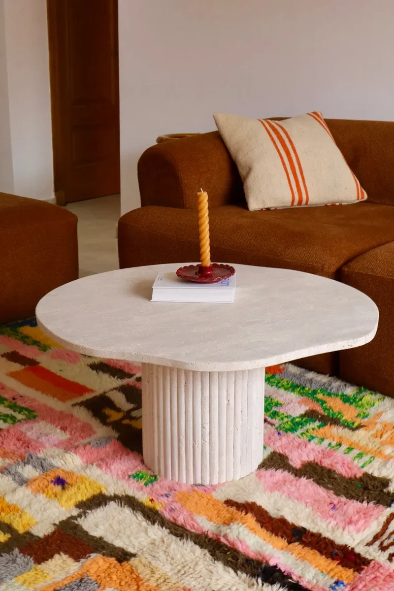 Table Basse en Travertin Forme Organique Fait-Main - « CIRCA »