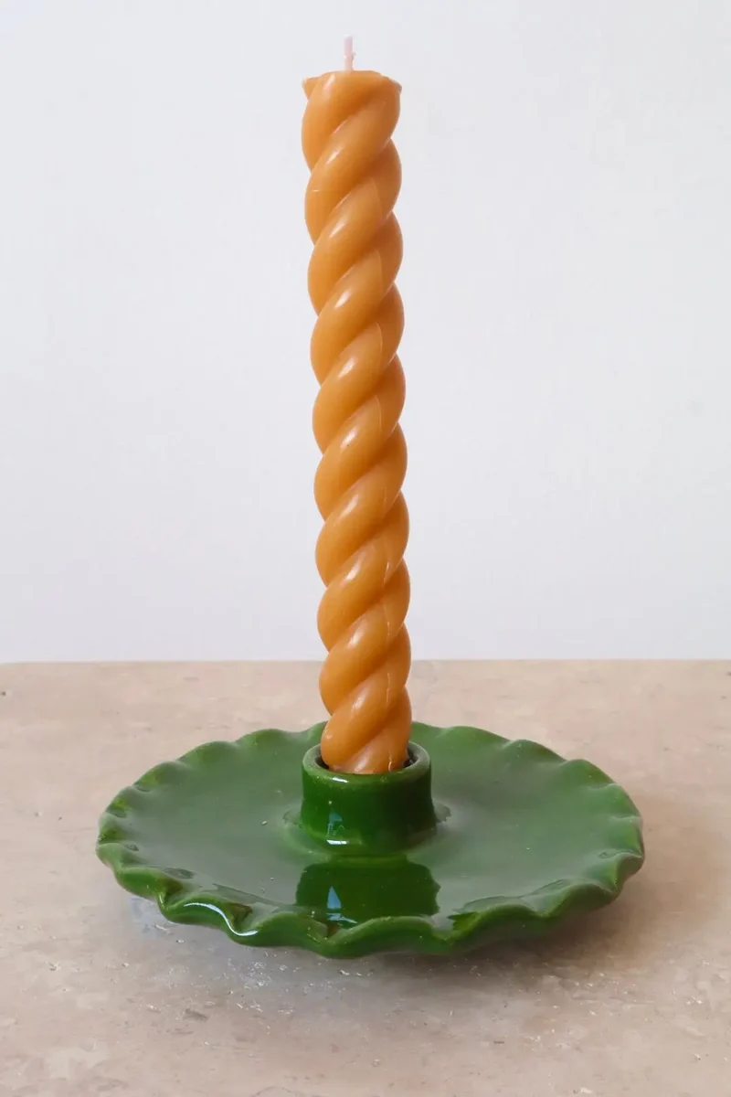 Bougeoir en Céramique Fait-Main Assiette Dentelée Vert Sapin « NÉNUPHAR »