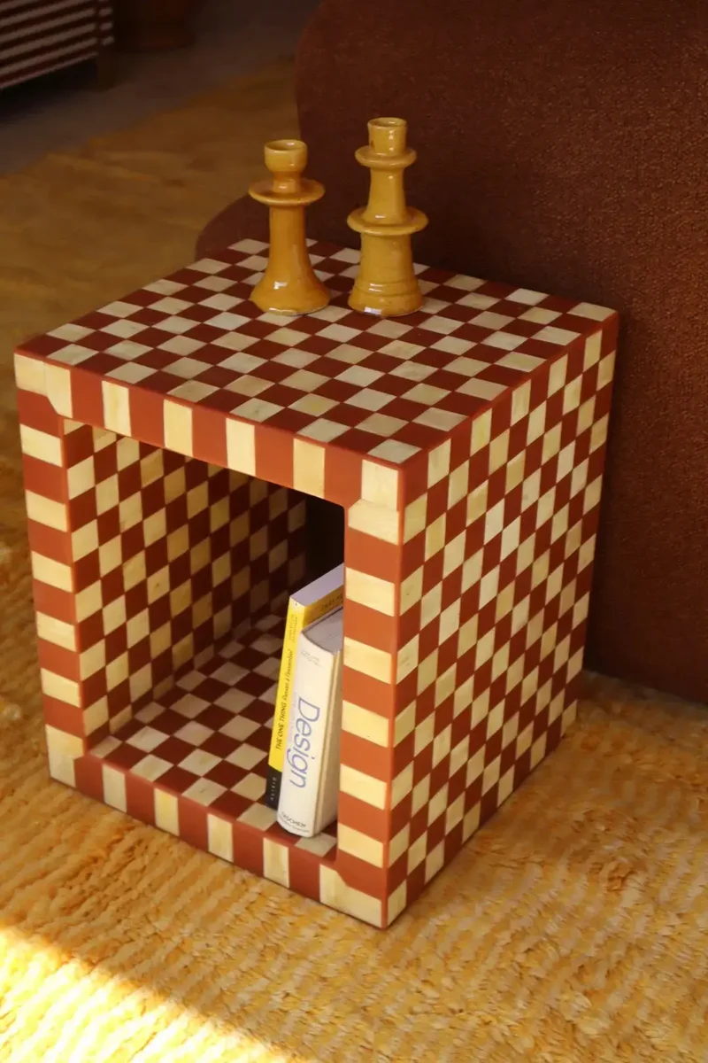 Cube à Damiers en Os et Résine Terracotta - « MAT »