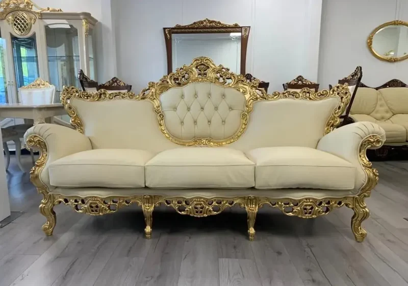 Canapé baroque bois doré sculpté cuir – LUCY