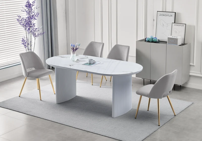 Ensemble table marbre beige et chaises dorés – Kara